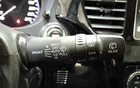 Mitsubishi Outlander III рестайлинг 3, 2018 год, 1 800 000 рублей, 18 фотография