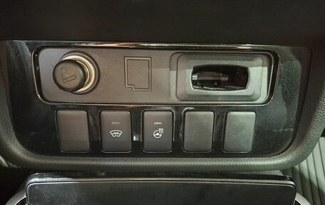 Mitsubishi Outlander III рестайлинг 3, 2018 год, 1 800 000 рублей, 16 фотография