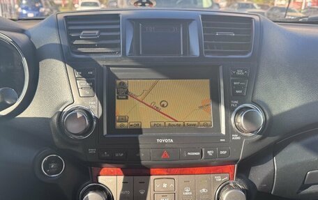 Toyota Highlander III, 2011 год, 1 900 000 рублей, 13 фотография
