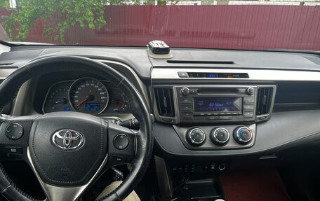 Toyota RAV4, 2013 год, 1 870 000 рублей, 6 фотография