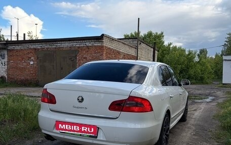 Skoda Superb III рестайлинг, 2012 год, 1 350 000 рублей, 4 фотография
