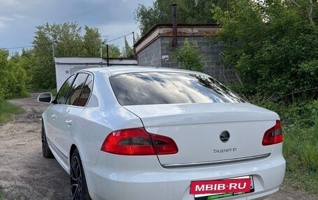 Skoda Superb III рестайлинг, 2012 год, 1 350 000 рублей, 5 фотография