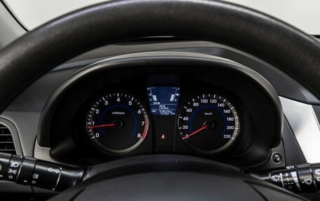 Hyundai Solaris II рестайлинг, 2012 год, 749 000 рублей, 21 фотография