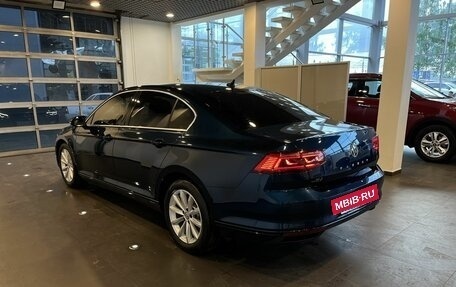 Volkswagen Passat B8 рестайлинг, 2020 год, 2 450 000 рублей, 5 фотография