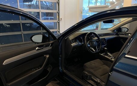 Volkswagen Passat B8 рестайлинг, 2020 год, 2 450 000 рублей, 20 фотография
