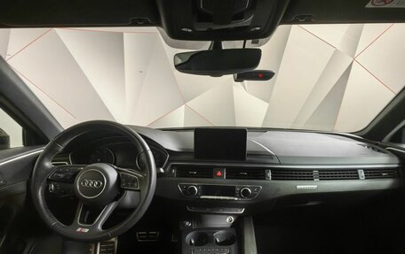 Audi A4, 2019 год, 2 865 000 рублей, 14 фотография