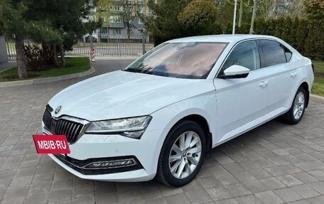 Skoda Superb III рестайлинг, 2021 год, 1 885 000 рублей, 2 фотография