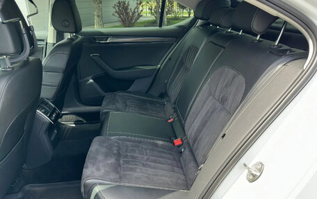 Skoda Superb III рестайлинг, 2021 год, 1 885 000 рублей, 8 фотография
