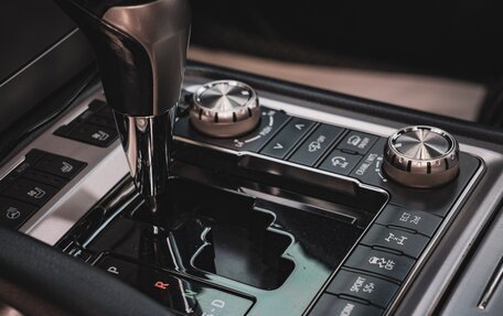 Toyota Land Cruiser 200, 2017 год, 9 500 000 рублей, 15 фотография