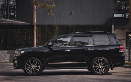 Toyota Land Cruiser 200, 2017 год, 9 500 000 рублей, 19 фотография