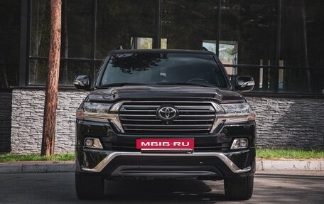 Toyota Land Cruiser 200, 2017 год, 9 500 000 рублей, 21 фотография