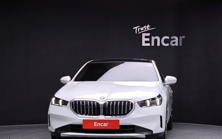 BMW 5 серия, 2025 год, 5 502 000 рублей, 3 фотография