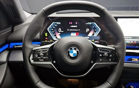 BMW 5 серия, 2025 год, 5 502 000 рублей, 12 фотография