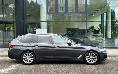 BMW 5 серия, 2020 год, 3 490 000 рублей, 4 фотография