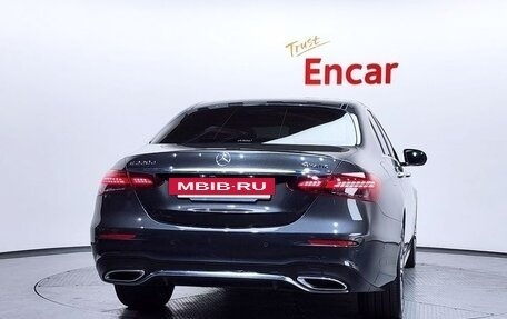 Mercedes-Benz E-Класс, 2021 год, 4 430 000 рублей, 4 фотография