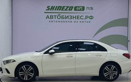 Mercedes-Benz A-Класс, 2022 год, 2 060 000 рублей, 4 фотография