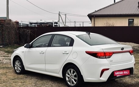 KIA Rio IV, 2017 год, 1 375 000 рублей, 9 фотография