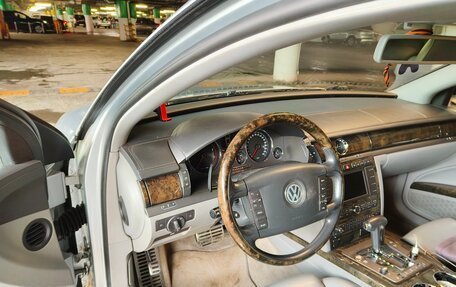 Volkswagen Phaeton I рестайлинг, 2008 год, 3 700 000 рублей, 9 фотография