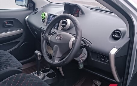 Toyota Ist II, 2003 год, 580 000 рублей, 14 фотография