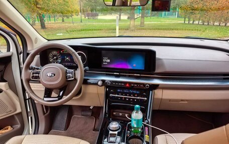 KIA Carnival, 2021 год, 4 900 000 рублей, 8 фотография