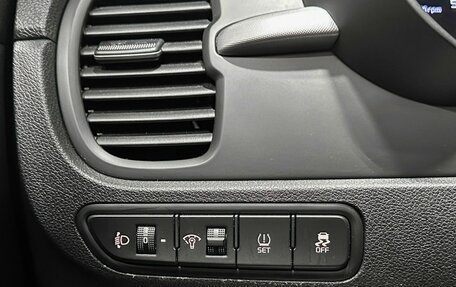 KIA Rio IV, 2018 год, 1 370 000 рублей, 17 фотография