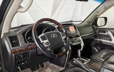 Toyota Land Cruiser 200, 2013 год, 3 675 000 рублей, 18 фотография