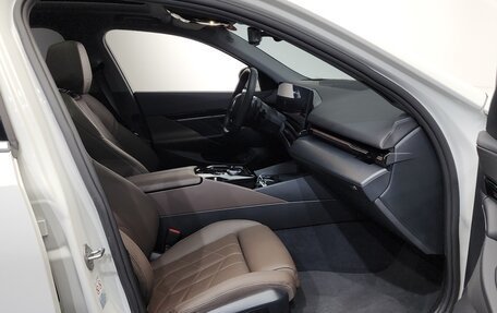 BMW 5 серия, 2023 год, 5 234 000 рублей, 11 фотография