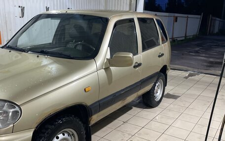Chevrolet Niva I рестайлинг, 2005 год, 175 000 рублей, 1 фотография