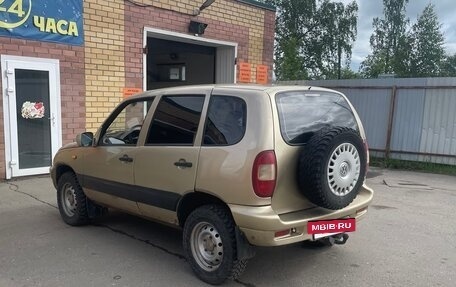 Chevrolet Niva I рестайлинг, 2005 год, 175 000 рублей, 6 фотография