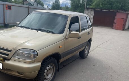 Chevrolet Niva I рестайлинг, 2005 год, 175 000 рублей, 9 фотография