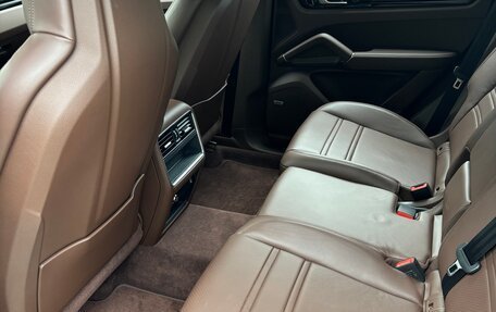 Porsche Cayenne III, 2018 год, 8 200 000 рублей, 17 фотография