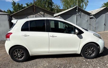 Toyota Vitz, 2007 год, 560 000 рублей, 3 фотография