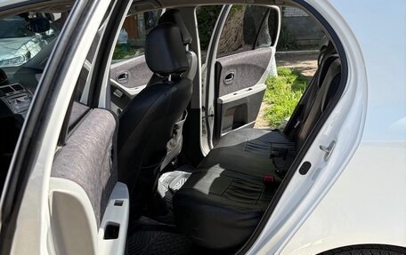 Toyota Vitz, 2007 год, 560 000 рублей, 10 фотография