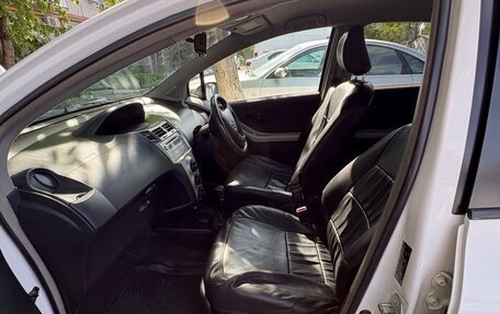 Toyota Vitz, 2007 год, 560 000 рублей, 15 фотография