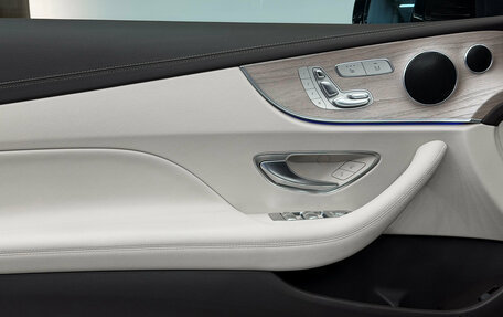 Mercedes-Benz E-Класс, 2018 год, 4 700 000 рублей, 14 фотография