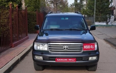 Toyota Land Cruiser 100 рестайлинг 2, 2004 год, 1 850 000 рублей, 1 фотография