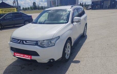 Mitsubishi Outlander III рестайлинг 3, 2012 год, 1 080 000 рублей, 7 фотография