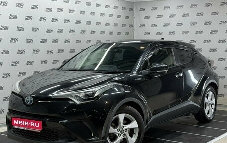 Toyota C-HR I рестайлинг, 2018 год, 1 957 000 рублей, 1 фотография