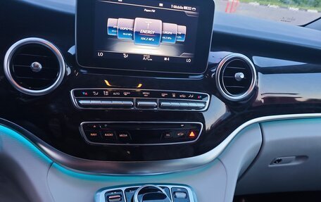 Mercedes-Benz V-Класс, 2015 год, 3 000 000 рублей, 8 фотография