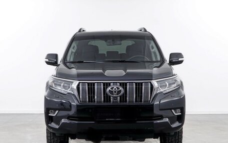 Toyota Land Cruiser Prado 150 рестайлинг 2, 2019 год, 4 200 000 рублей, 2 фотография