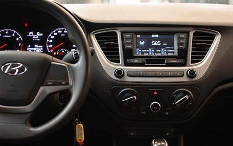 Hyundai Solaris II рестайлинг, 2021 год, 1 580 000 рублей, 16 фотография