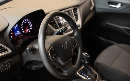 Hyundai Solaris II рестайлинг, 2021 год, 1 580 000 рублей, 13 фотография