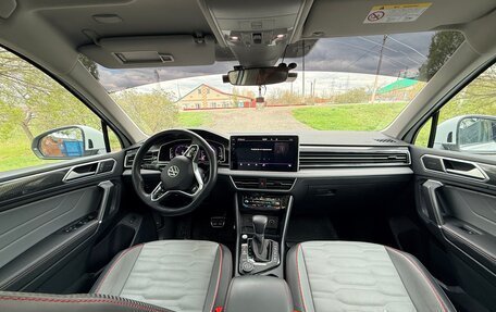Volkswagen Tiguan II, 2023 год, 4 150 000 рублей, 7 фотография