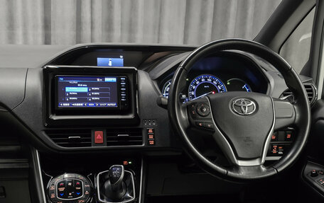 Toyota Esquire I, 2015 год, 1 849 000 рублей, 13 фотография