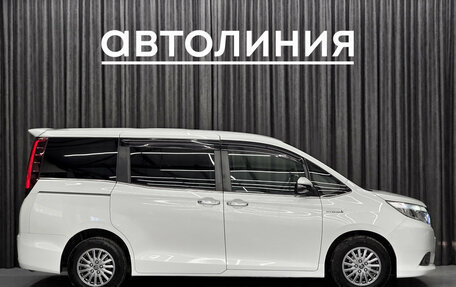 Toyota Esquire I, 2015 год, 1 849 000 рублей, 6 фотография