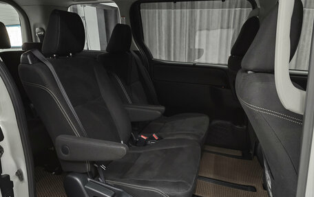 Toyota Esquire I, 2015 год, 1 849 000 рублей, 17 фотография