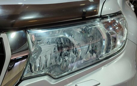 Toyota Land Cruiser Prado 150 рестайлинг 2, 2019 год, 4 500 000 рублей, 9 фотография
