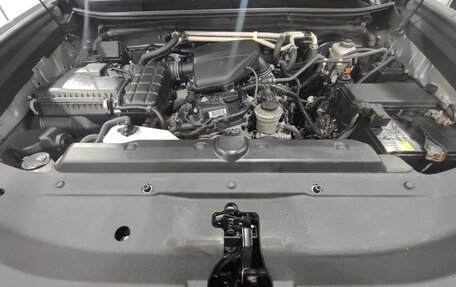 Toyota Land Cruiser Prado 150 рестайлинг 2, 2019 год, 4 500 000 рублей, 11 фотография