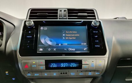 Toyota Land Cruiser Prado 150 рестайлинг 2, 2019 год, 4 500 000 рублей, 16 фотография