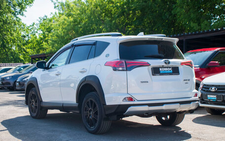 Toyota RAV4, 2018 год, 2 729 000 рублей, 4 фотография